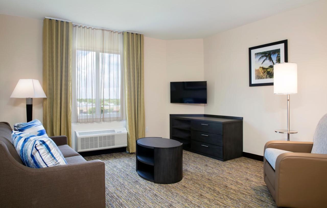Candlewood Suites - Miami Exec Airport - Kendall By Ihg Country Walk Extérieur photo