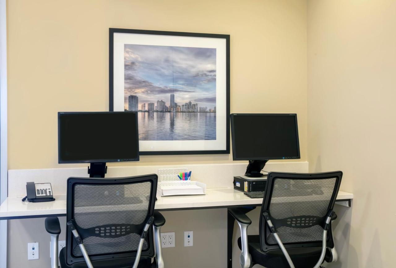 Candlewood Suites - Miami Exec Airport - Kendall By Ihg Country Walk Extérieur photo